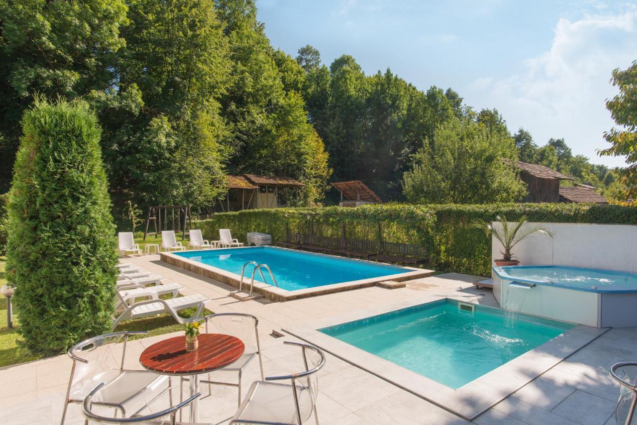 Family Hotel Bile Beli Osŭm Εξωτερικό φωτογραφία
