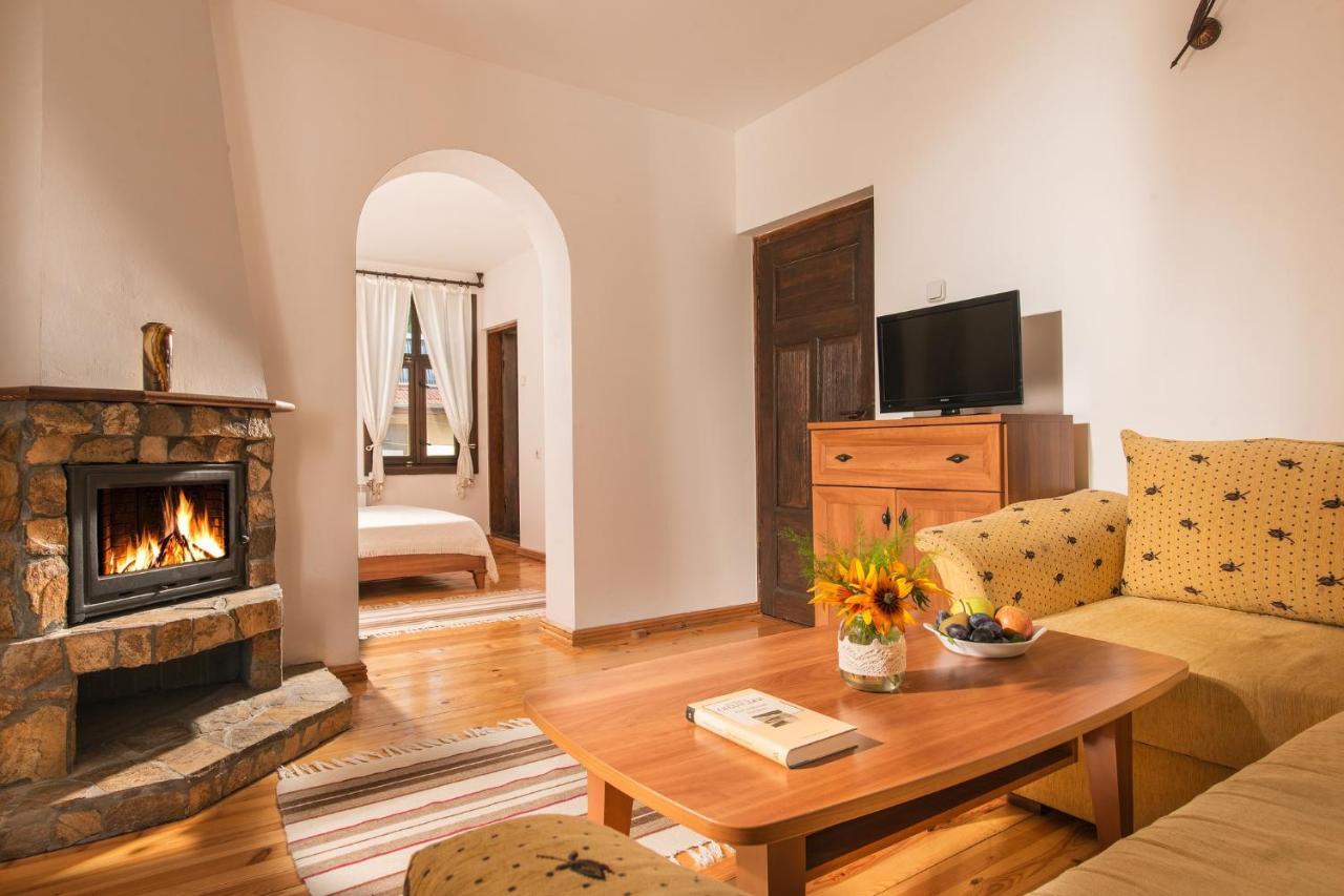 Family Hotel Bile Beli Osŭm Εξωτερικό φωτογραφία