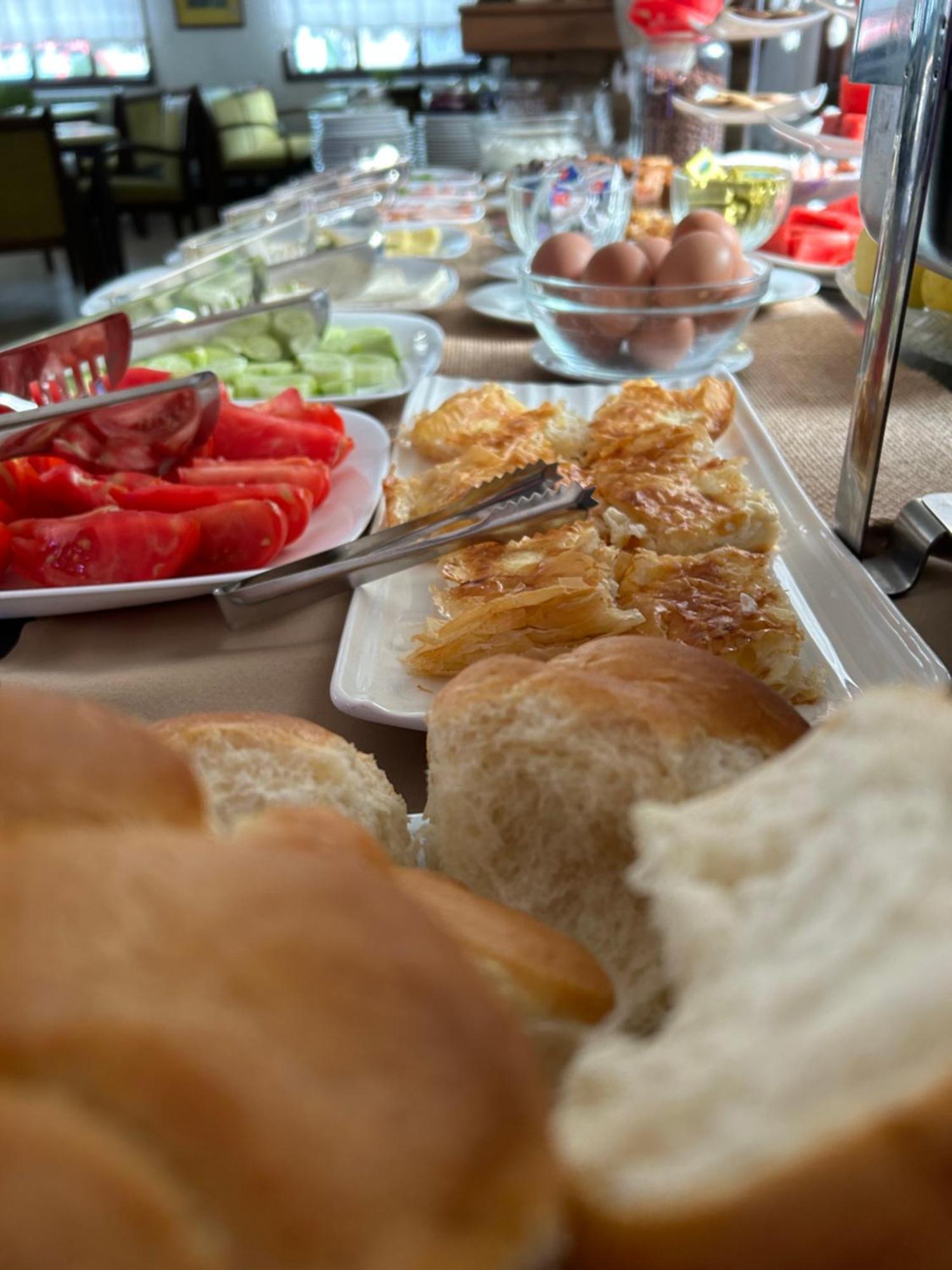 Family Hotel Bile Beli Osŭm Εξωτερικό φωτογραφία