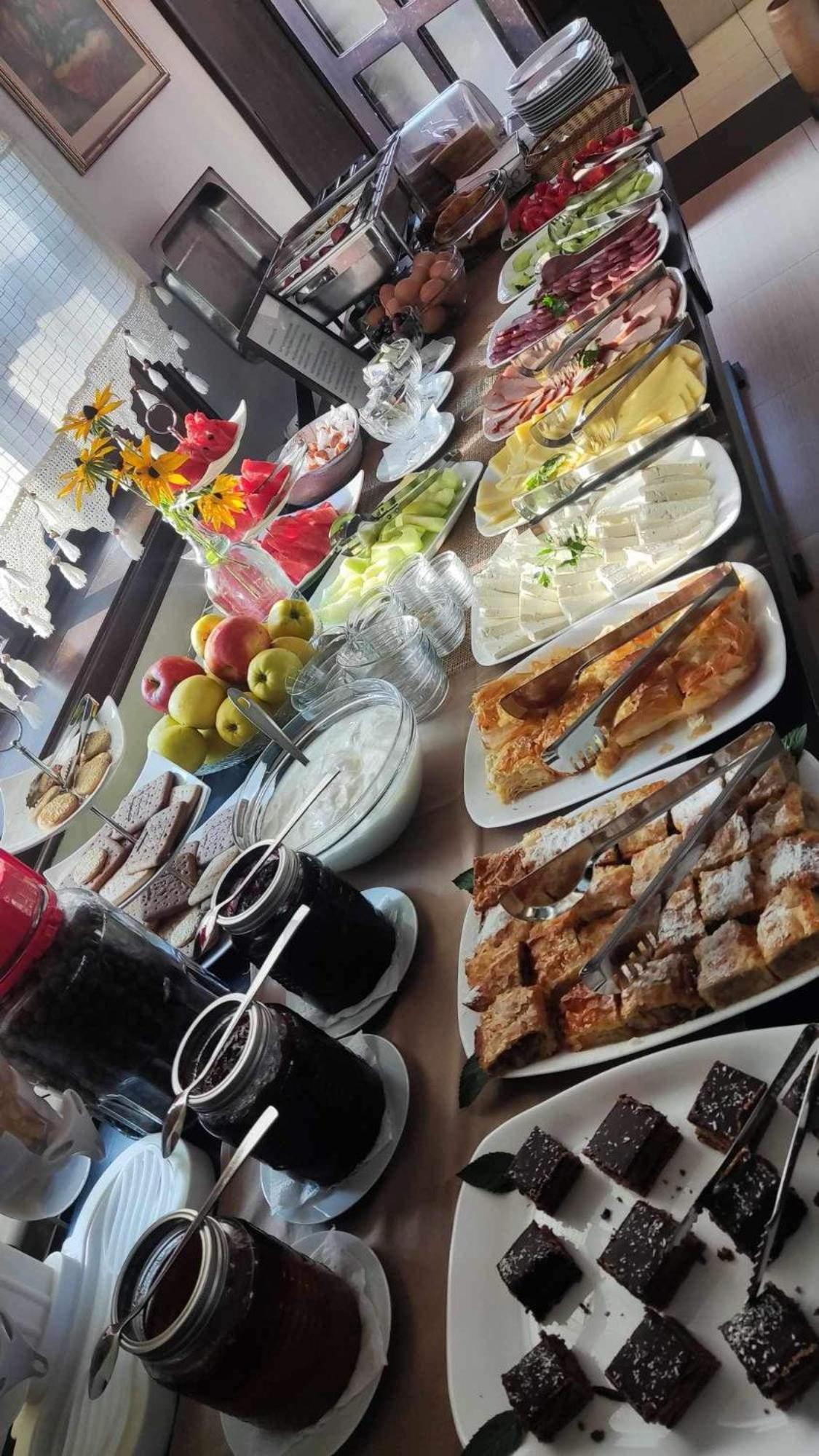 Family Hotel Bile Beli Osŭm Εξωτερικό φωτογραφία
