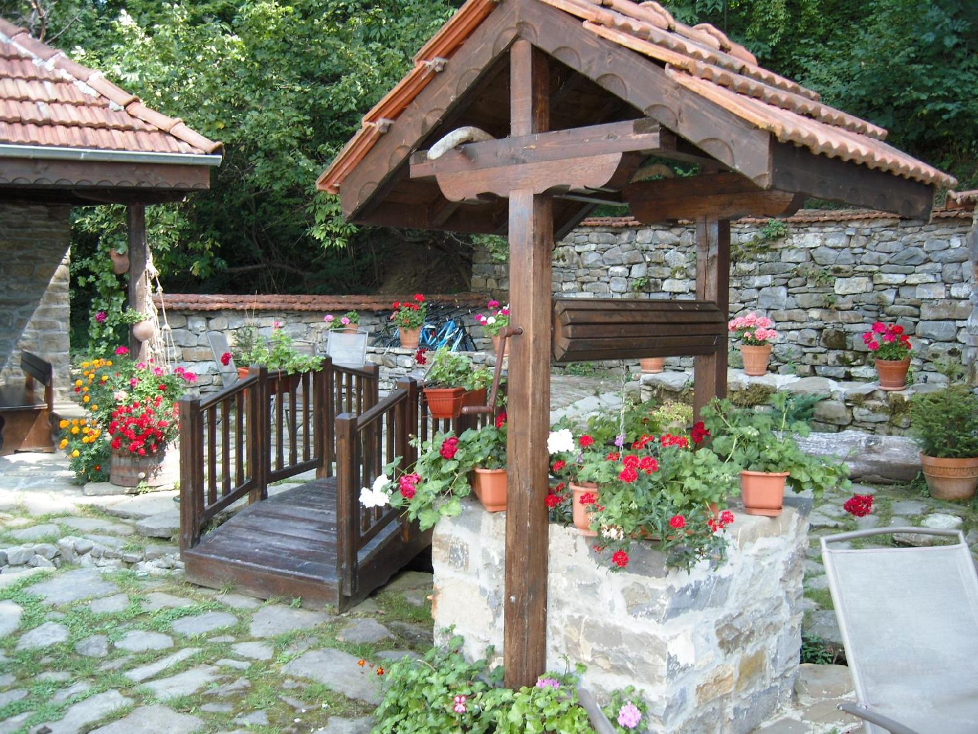 Family Hotel Bile Beli Osŭm Εξωτερικό φωτογραφία