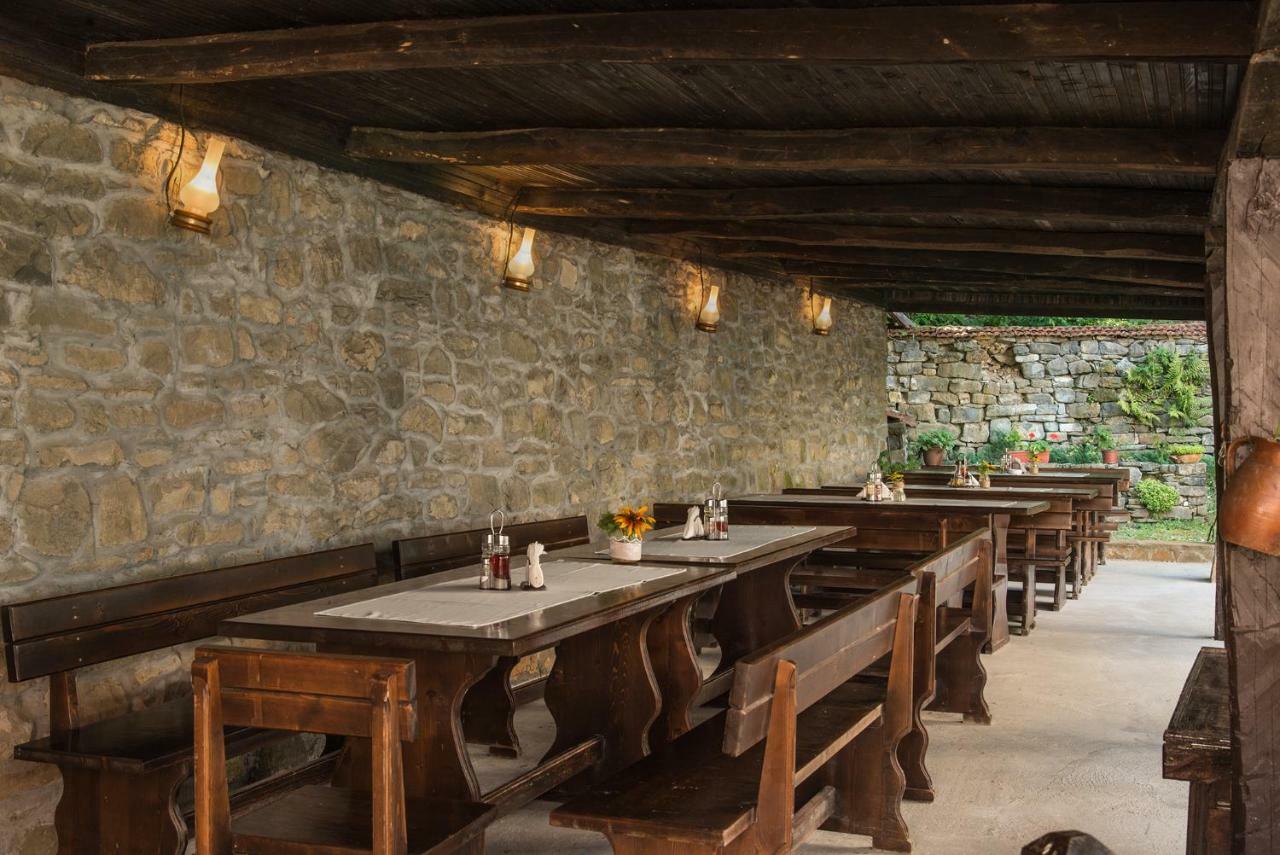 Family Hotel Bile Beli Osŭm Εξωτερικό φωτογραφία